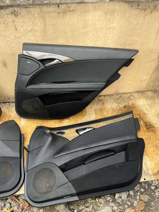 Дверні карти Mercedes E211