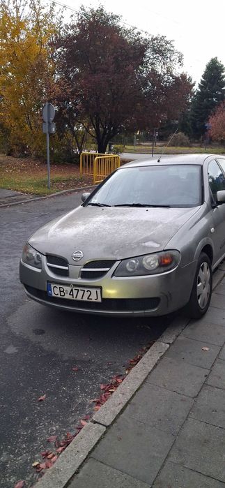 Nissan Almera