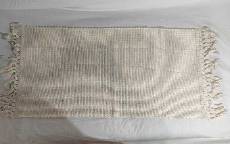 Conjunto de três tapetes em algodão