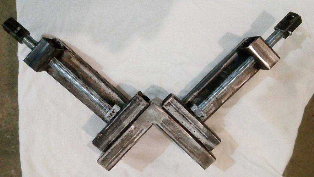 Струбціна углова