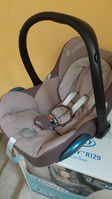 Fotelik samochodowy - nosidełko Maxi Cosi
