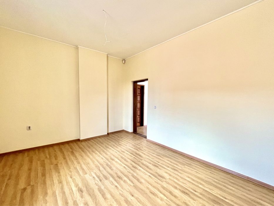 Котедж за вигідною ціною в хорошому районі міста, 80% готовності