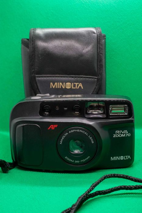 Minolta Riva Zoom 70 AF - com bolsa original, a Funcionar