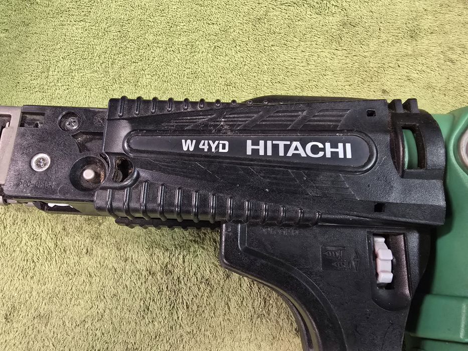 HITACHI W4YD automat do gipsu.
