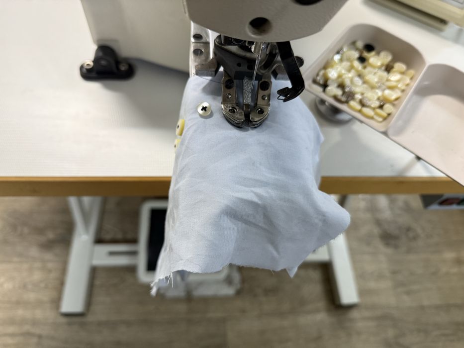 Guzikarka 2-nitkowa Elektroniczna Juki LK-1903A-SS Servo 230V