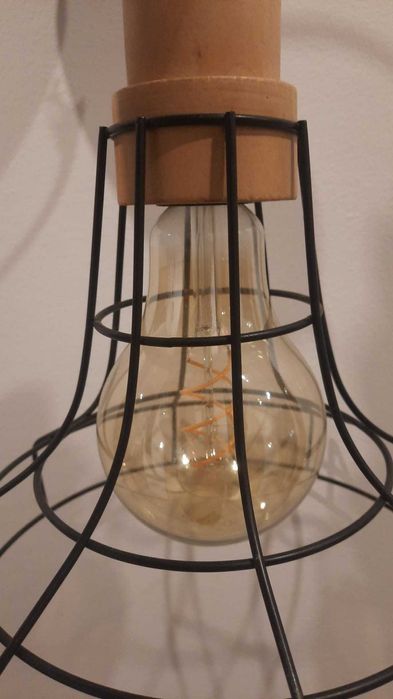 CANDEEIROS DE TECTO EM METAL