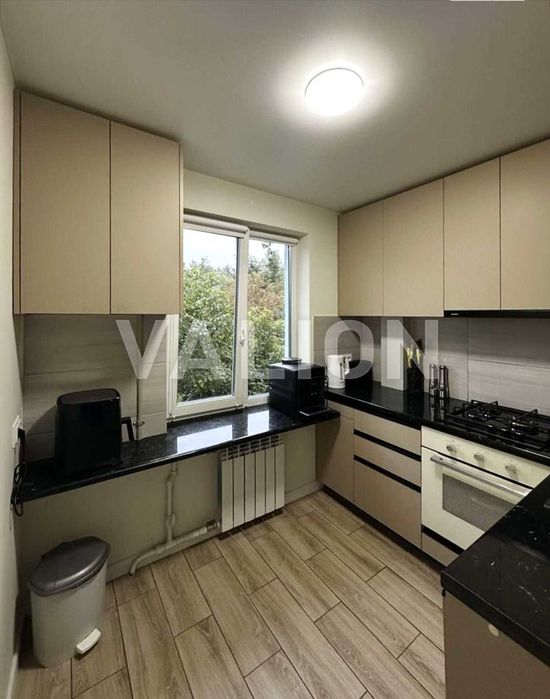 Продаж 2-кім квартири на вул. Олега Мудрака (Наумова) 41. Академ