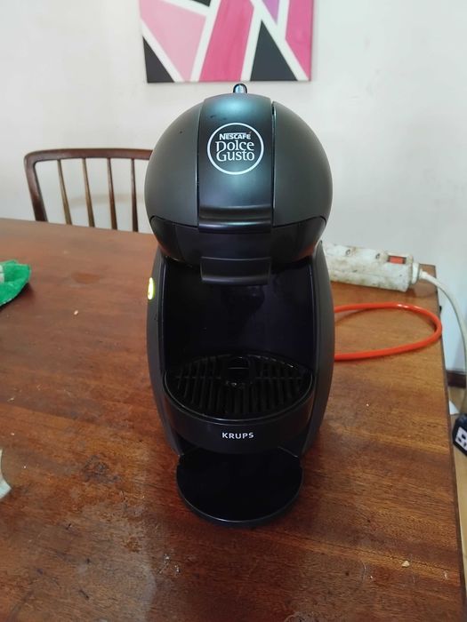 Maquina de cafe  em bom estado  preço  ai no anúncio