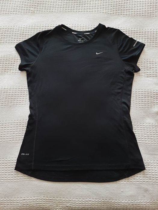 Спортивна футболка nike