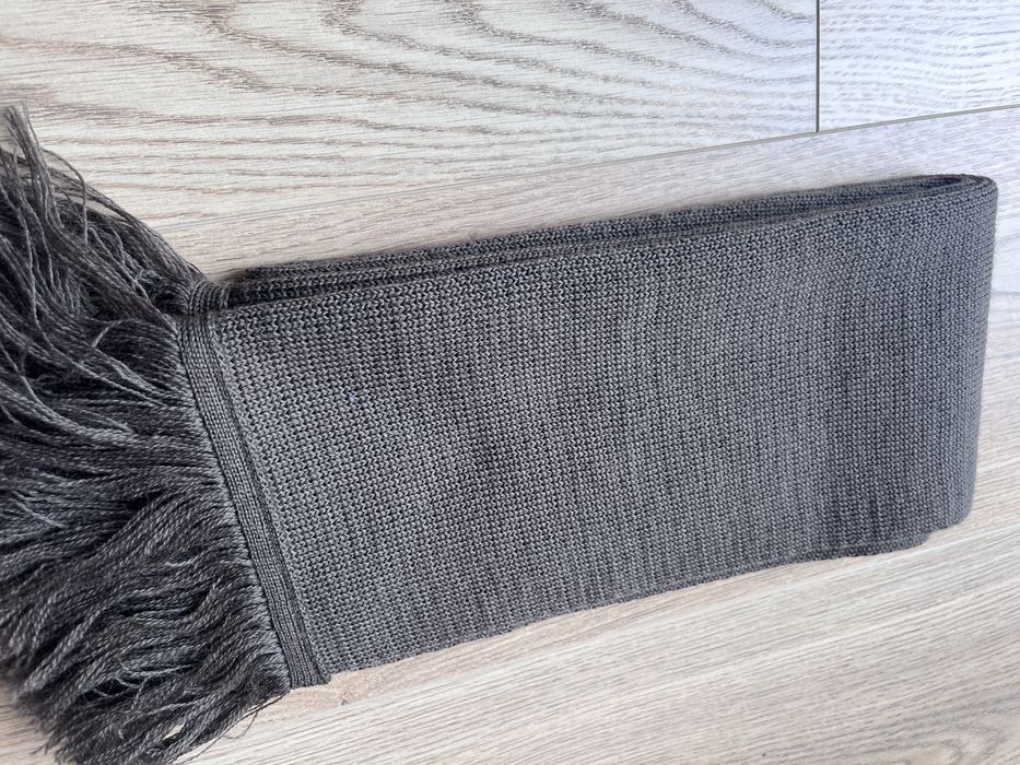 Szalik zimowy do plaszcza galowego