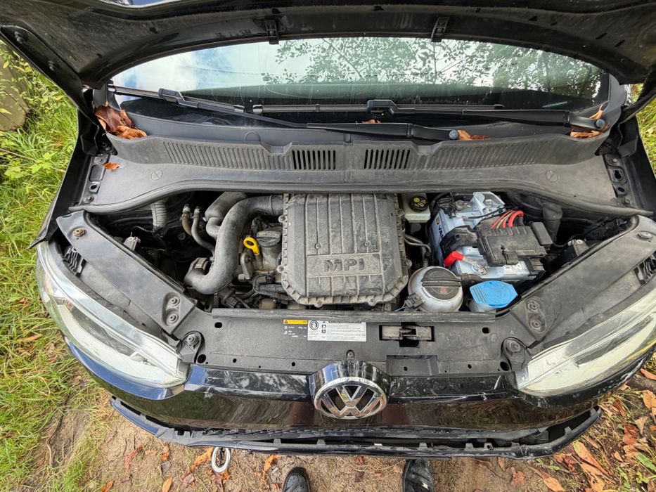 Uszkodzony Volkswagen UP 2015 rok 1.0 MPI/Wersja „CLUB”