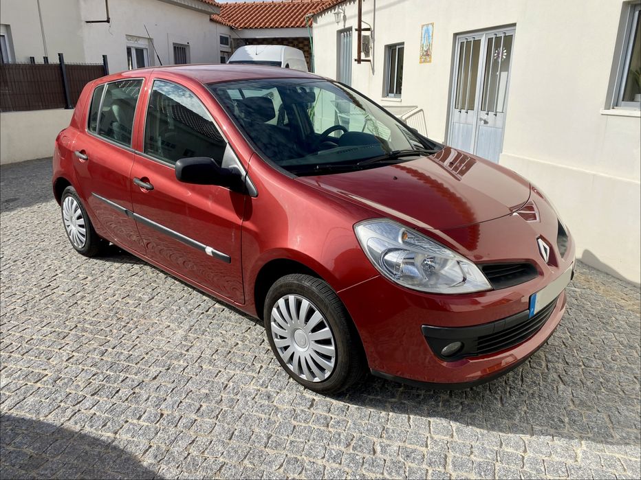 Renault Clio 2006 - OTIMO ESTADO - CarPlay