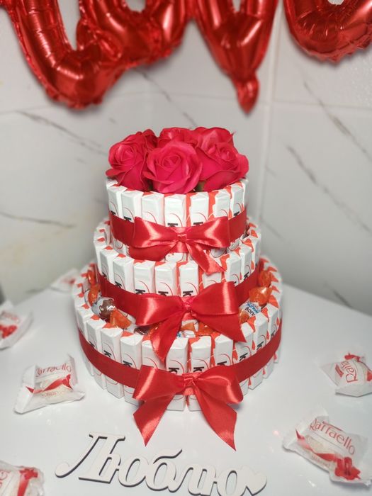 Солодкі подарунки, день закоханих, букет з цукерок