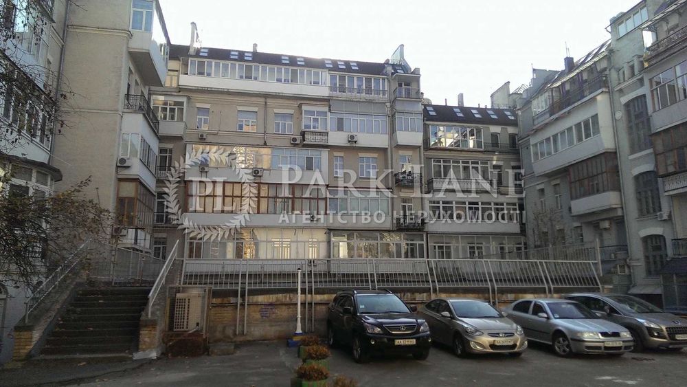 Продаж 2кімн.Січових Стрільців 40/1. Історичний центр.