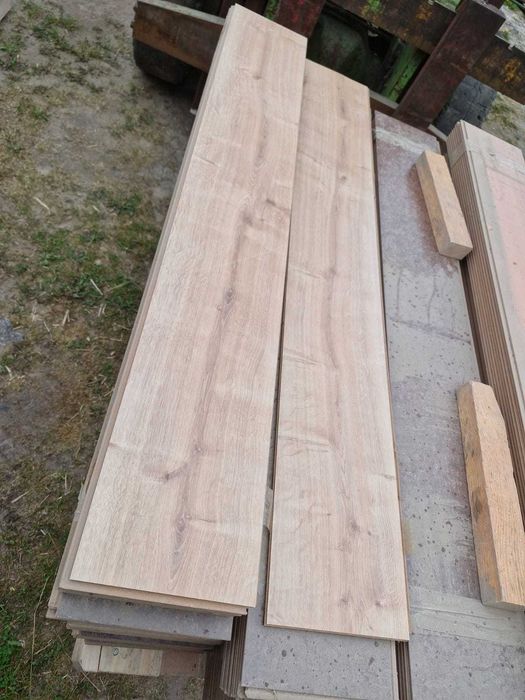 Panele podlogowe mdf 8mm uzywane na targach