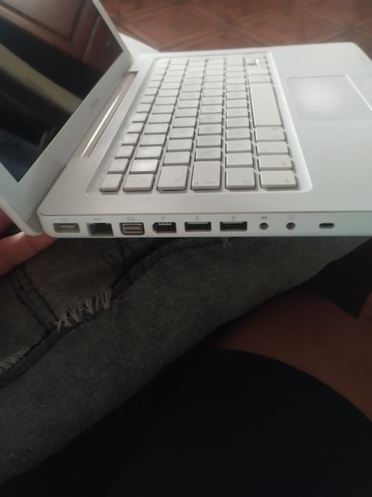 Portátil da Apple antigo