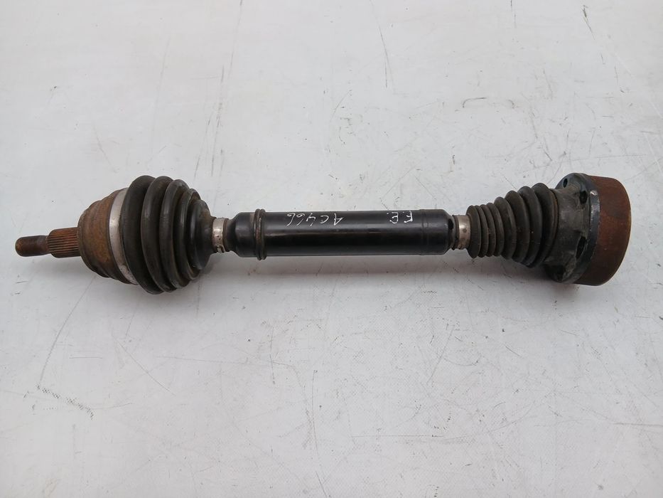 Transmissão frente esquerda VOLKSWAGEN Golf IV (1J1)