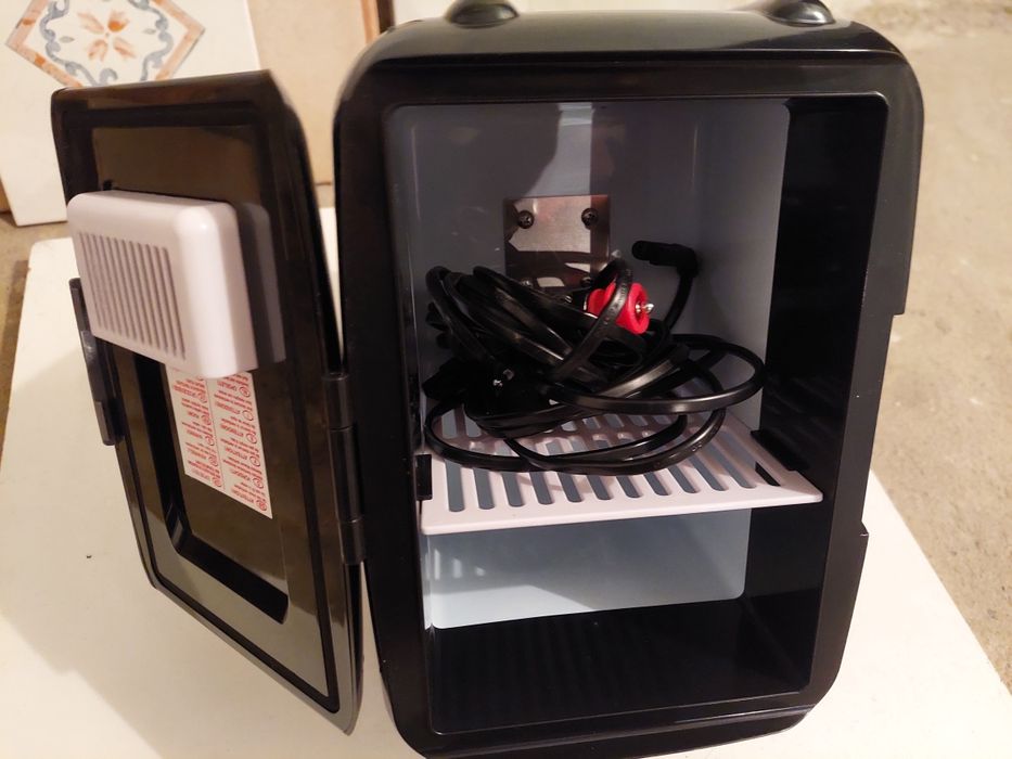 Lodówka mini 4l 12VDC 230VAC