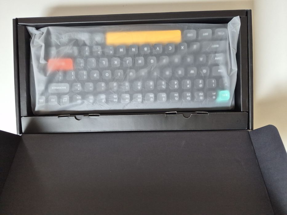 nuphy Air75 v2 QMK/Via teclado mecânico, 75% teclado sem fios de baixo perfil, Bluetooth 5.1, 2,4 GHz e conexão com cabo