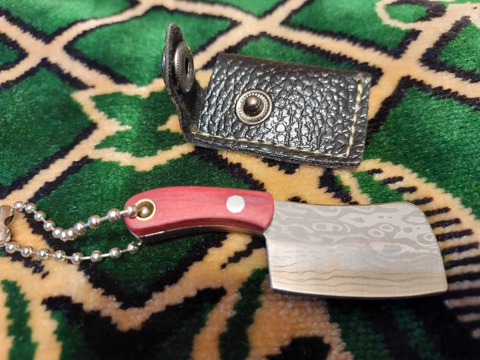 Брелок , подвеска на рюкзак , сумку топор