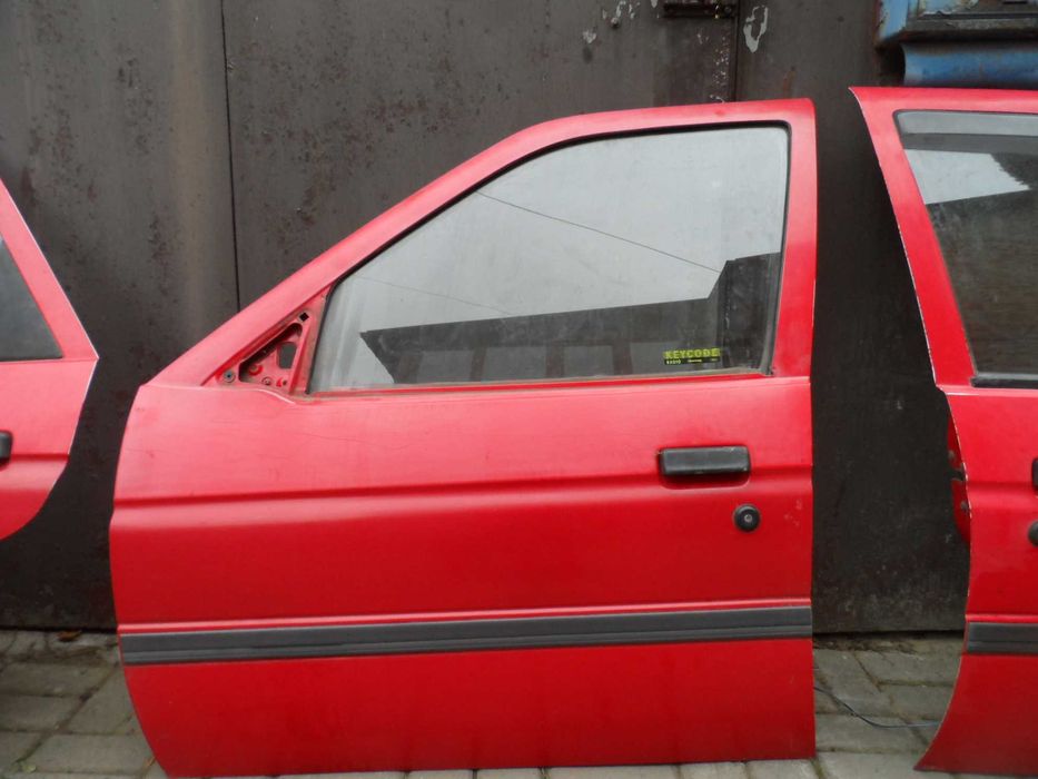 Двері передні або задні Ford Orion Mk3/Escort Mk5