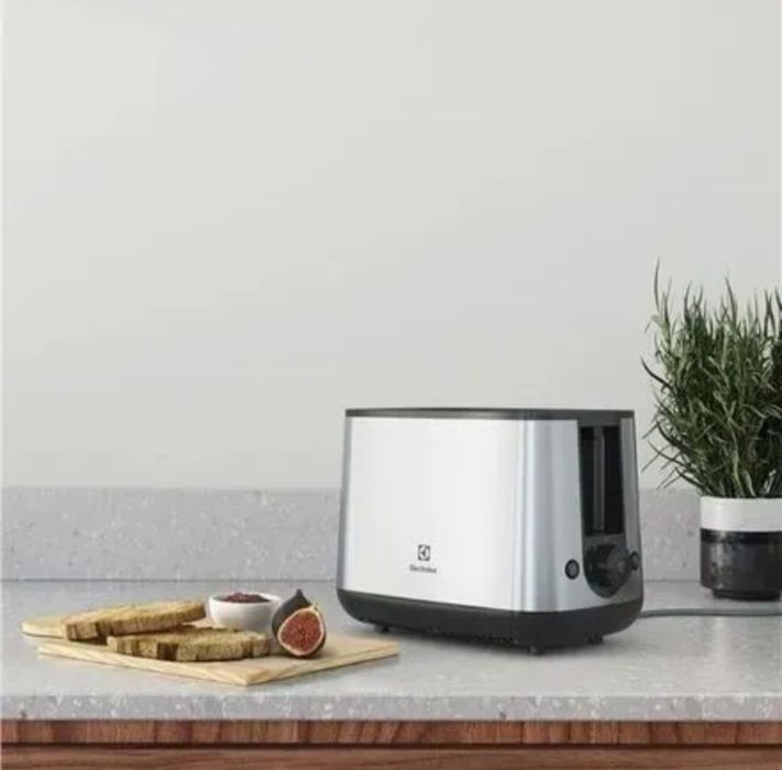 ELECTROLUX Toster Create 3 elegancki