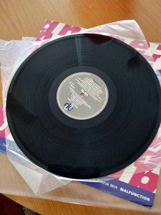 Maxi single de n-joi