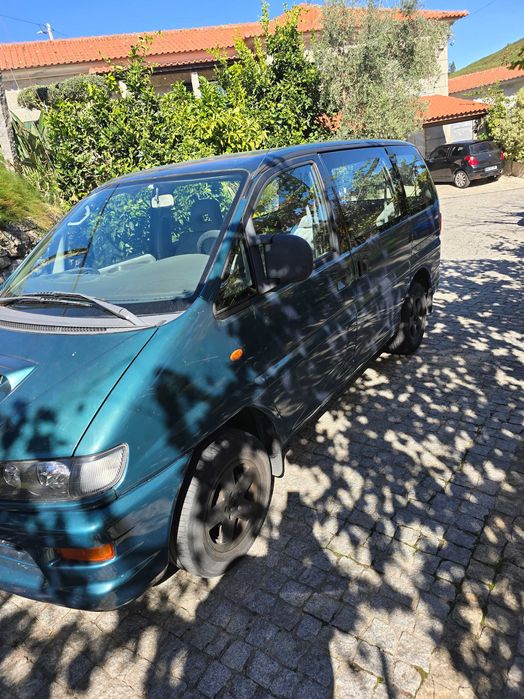 Mitsubishi space gear 8 lugares