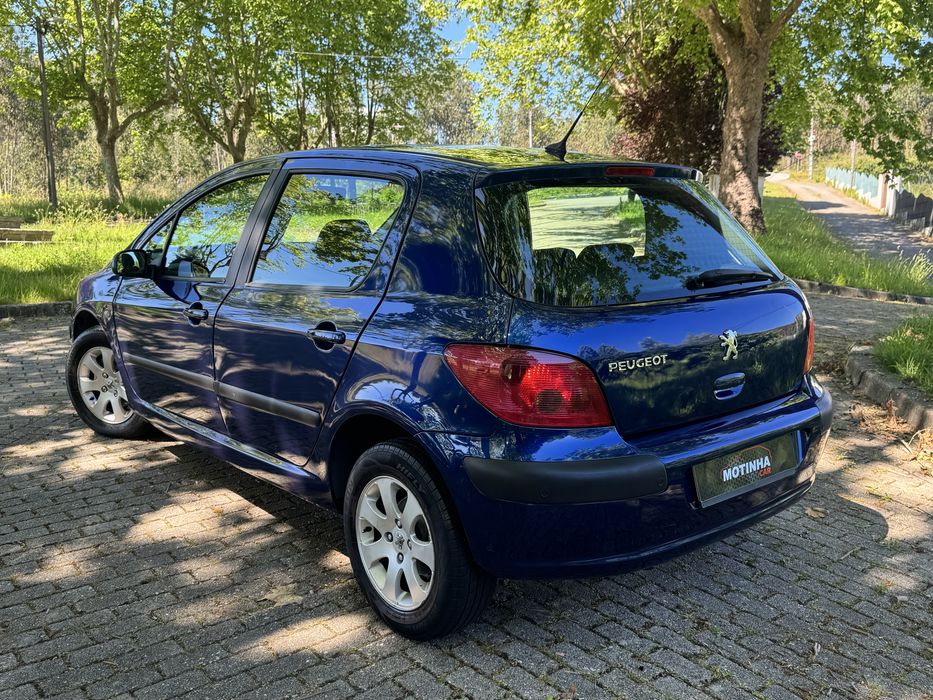 PEUGEOT 307 1.4 HDI 5 LUGARES