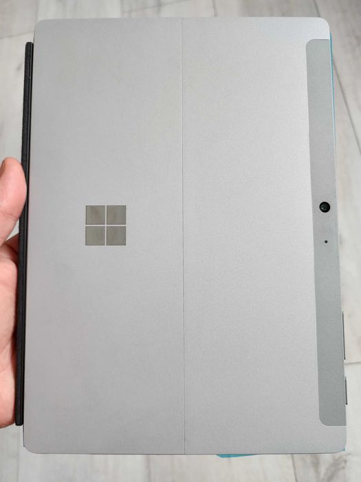 Планшет Microsoft Surface Go 2 Pentium/4/64GB (STV-00001) як Новий