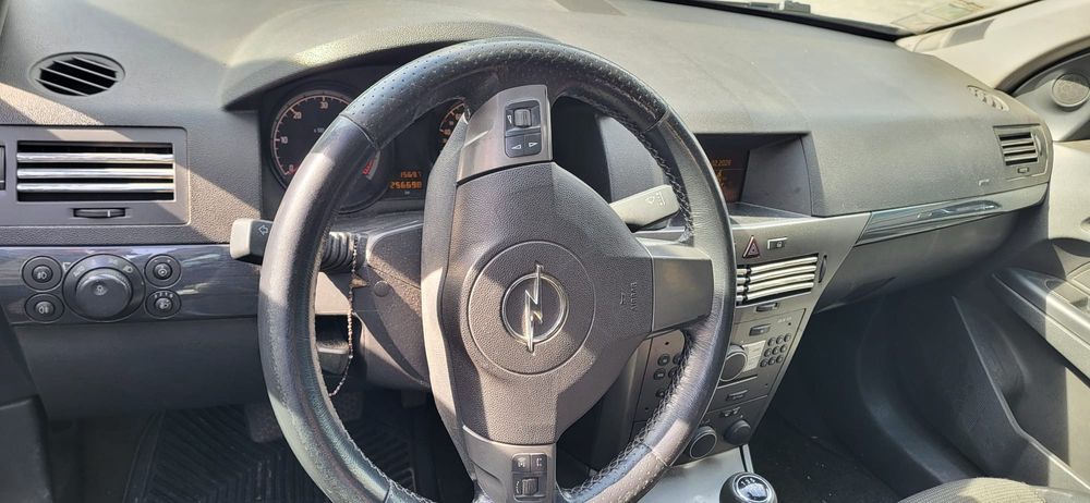 Opel astra 1.7 modelo cosmos. Ano 2004