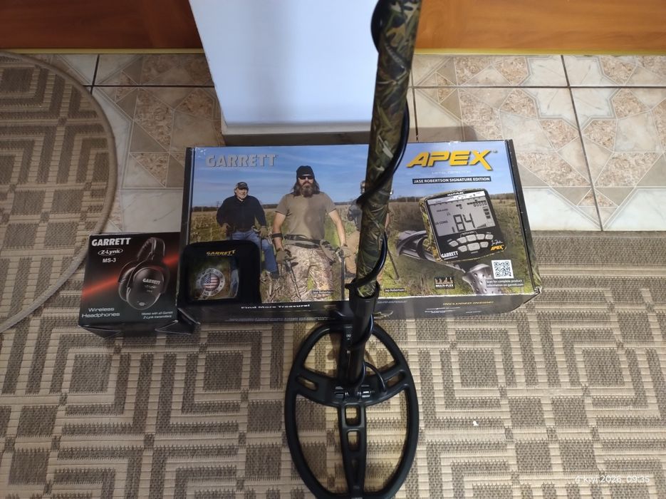 Wykrywacz metalu Garrett Apex Jase Robertson
