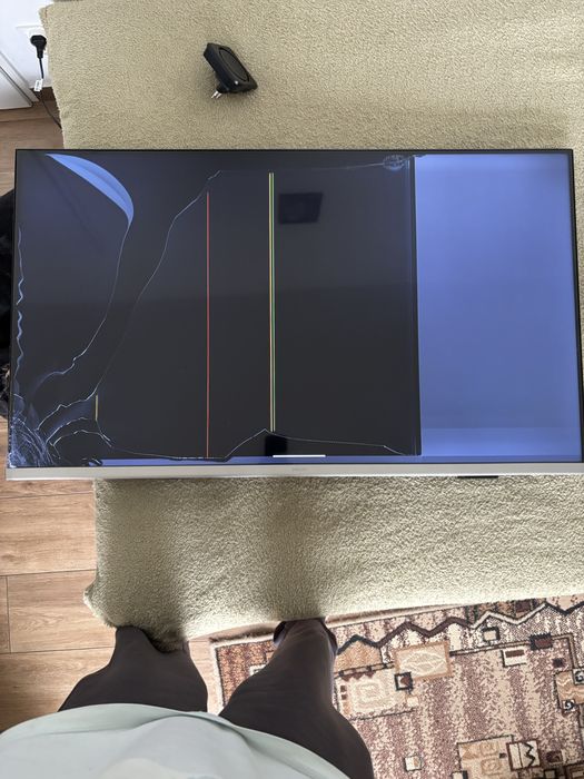 Tv philips 43cale uszkodzony w transporcie po serwisie wymiany płyty głównej na części