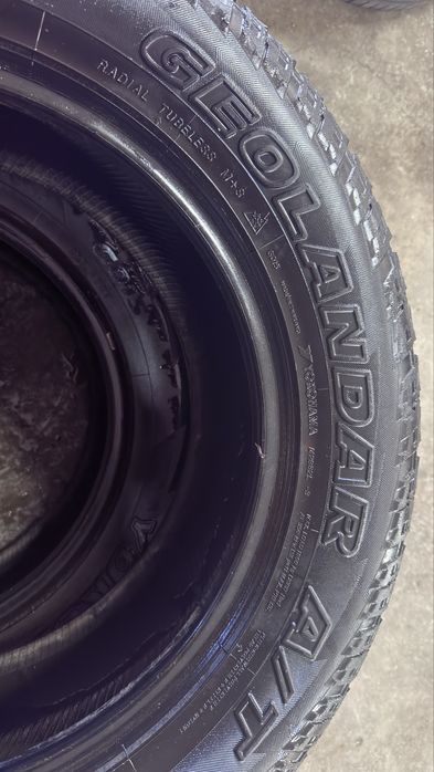 Pneus 265/60r18 Yokohama Geolander A/T GO15 com 75% piso