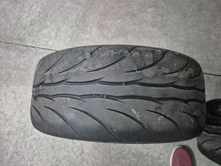 2x Pneus Federal 595 RS-PRO 225/40R18 usados