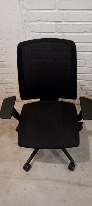 Fotel krzesło do biurka lightup 250sl Profim