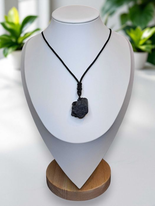 Zawieszka wisiorek z turmalinu, TURMALIN CZARNY bryłka #560