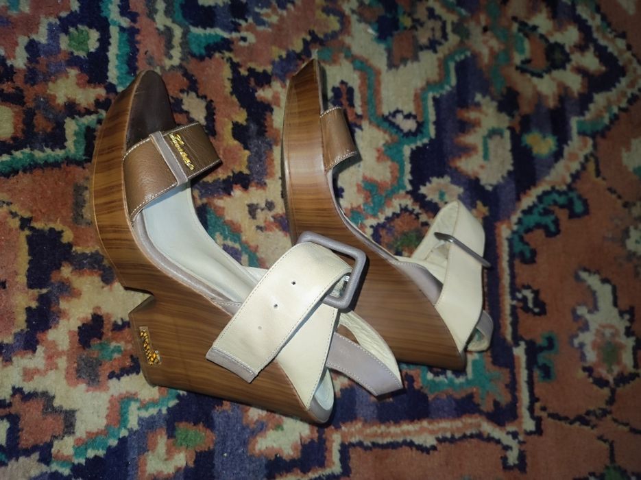 Босоніжки, туфлі 39 р.