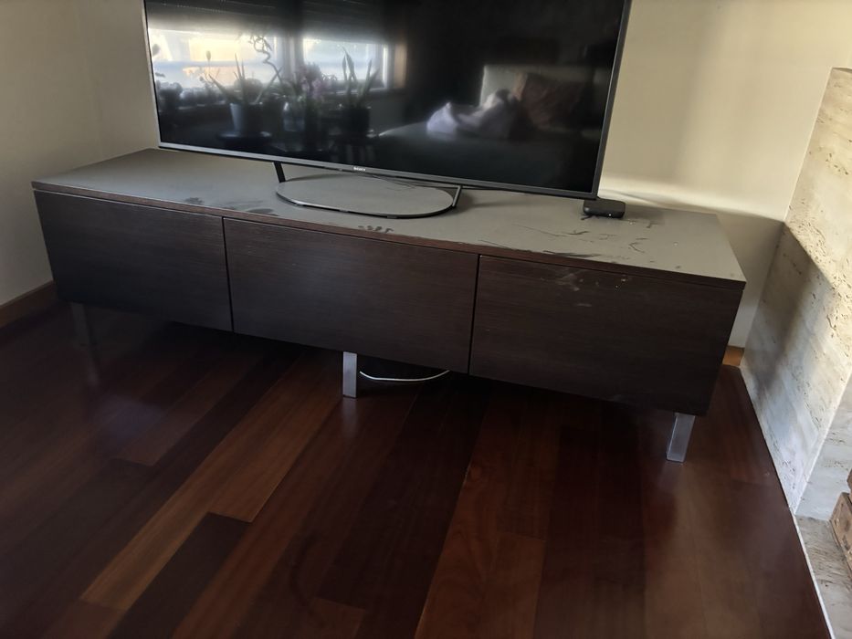 Móvel de tv em wengue