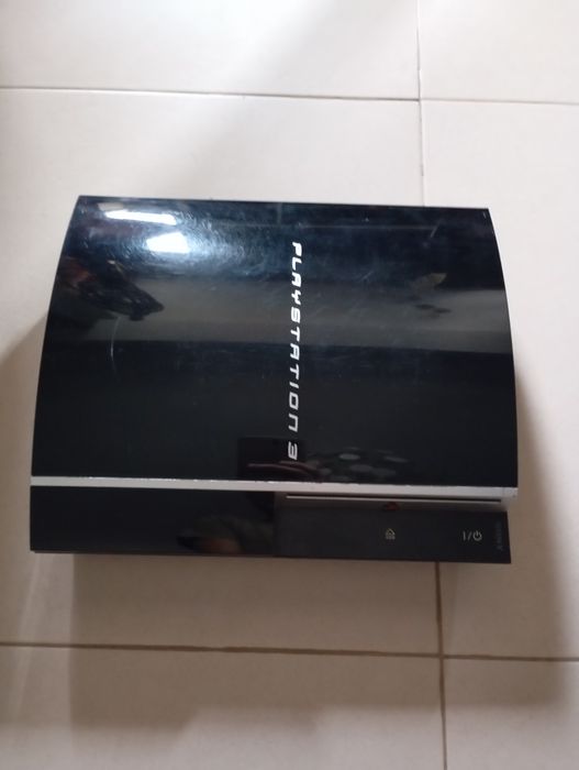Ps3 CECH L04 avariada