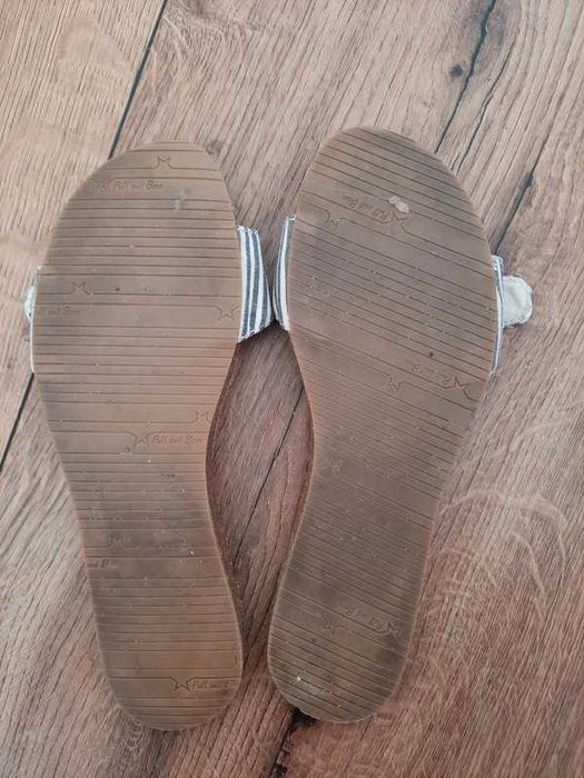 Klapki Pull & Bear 38 Z klamra