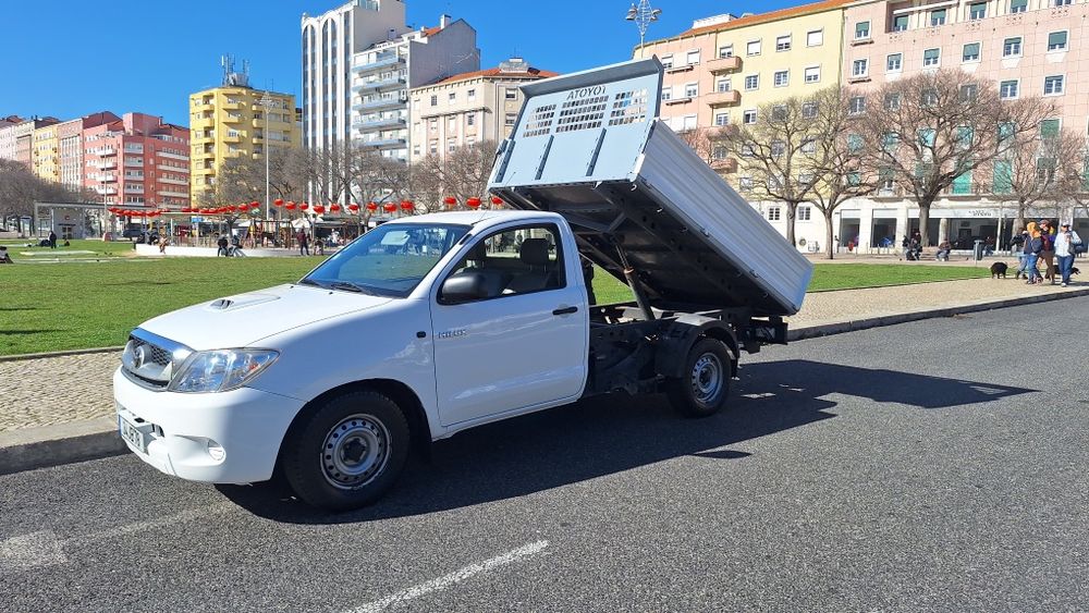Toyota Hilux 2.5 d4d basculante