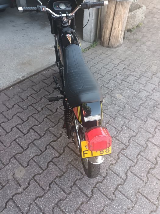 Vendo motorizada em estado novo em estado novo