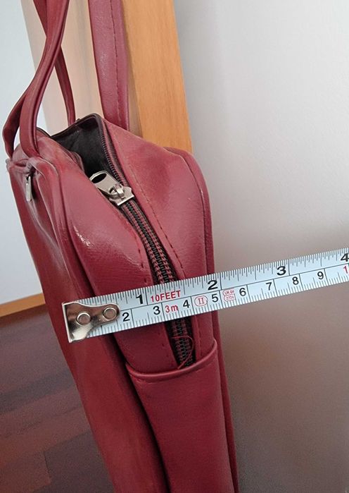 Mala bordeaux com formato para portátil