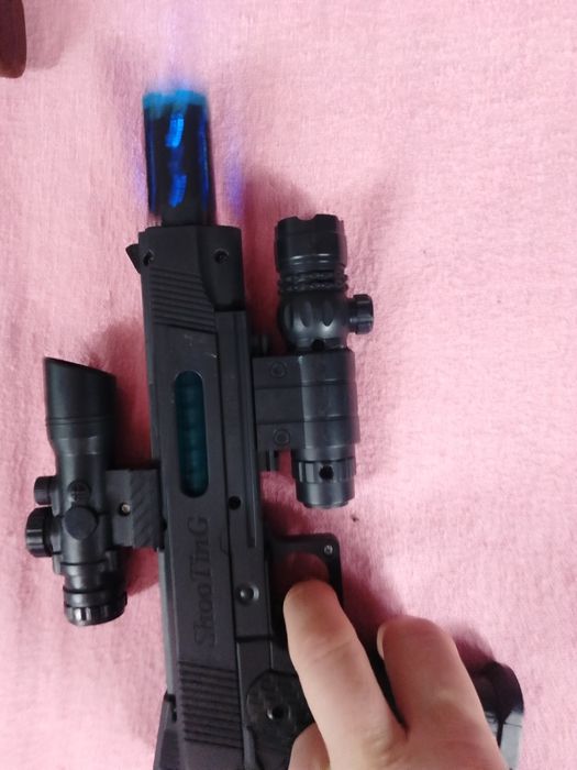 Автомат і пістолет дитячий іграшкові