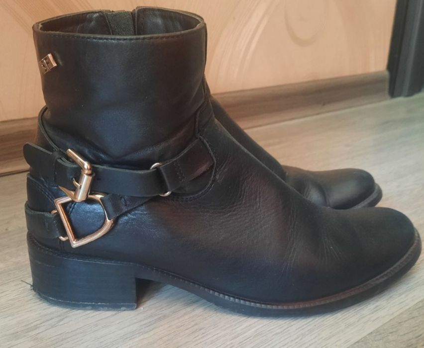 Кожаные козачки в идеальном состоянии