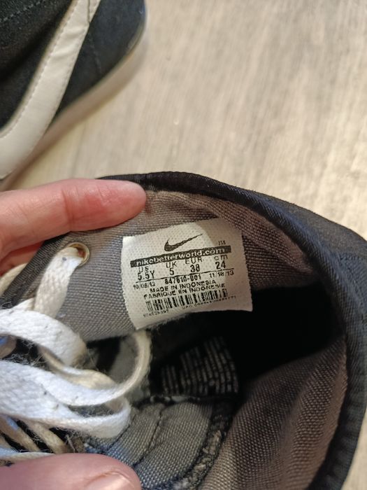 Продам кеды Nike 38 размер