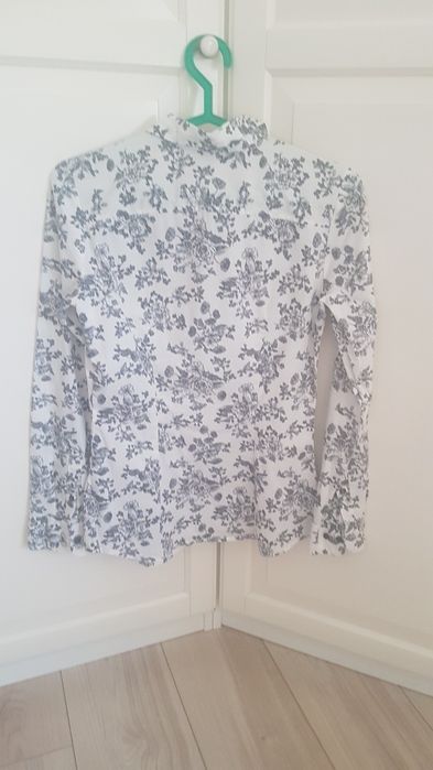 Elegancka taliowana koszula