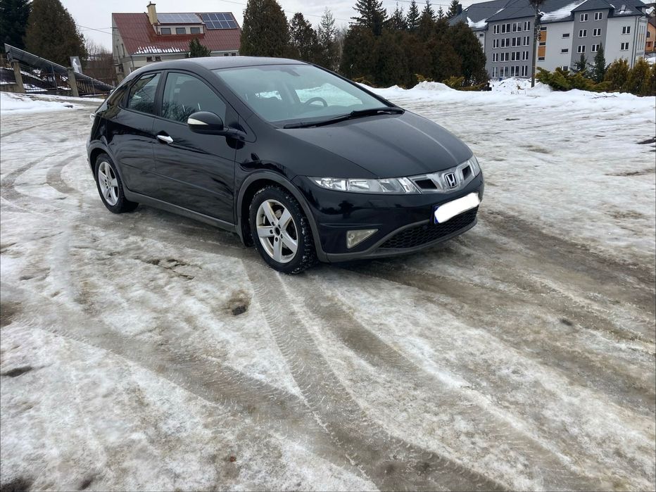 Honda Civic 2010 1.8 Benzyna