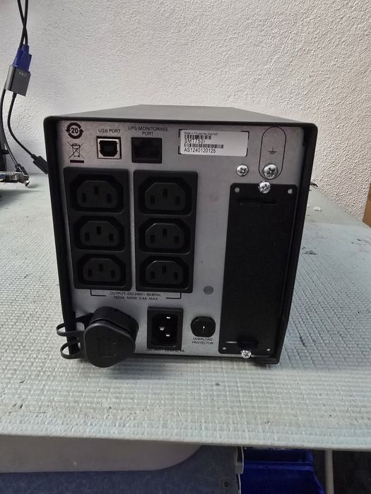 UPS APC smart 750447135724738990081
